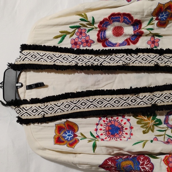 Zara TRF Embroidered Jacket W Pockets Sz.S-M Hardly Worn - Picture 2 of 10